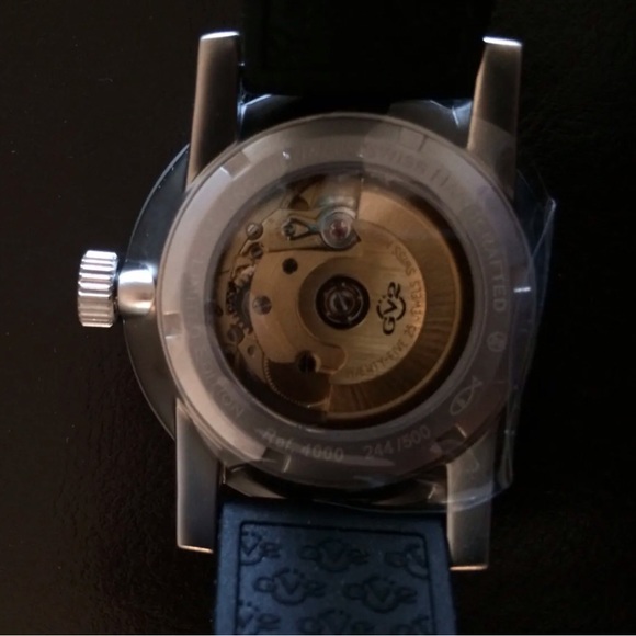 Gevril GV2 Stadium (4000R) Sports Watch. Limited edition #242/500 - Picture 4 of 8